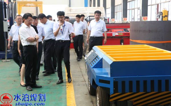 AGV機(jī)器人持續(xù)火熱，新領(lǐng)域帶來(lái)發(fā)展新機(jī)遇，水泊焊割自主研發(fā)的AGV小車